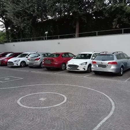 Отель Maiuri 4*