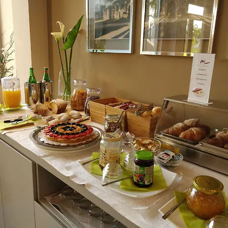 Maiuri Отель 4*