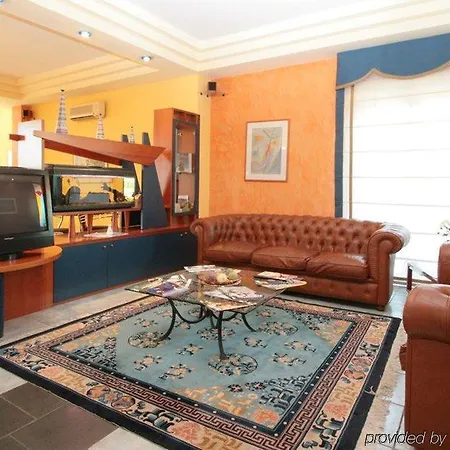 Maiuri فندق