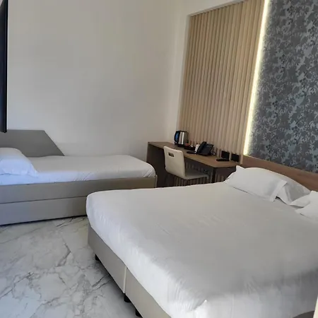 Maiuri 호텔 4*