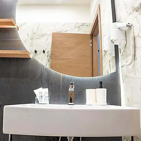 Maiuri Hotel 4*