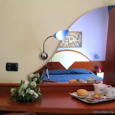 Maiuri 4* بومبيي