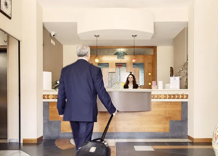 Maiuri 4* بومبيي